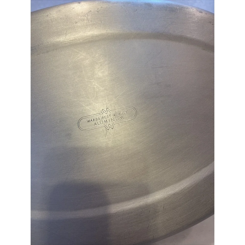 Vintage Oval Aluminum Roasting Pan with Domed‎ Vented Lid Silver 18.5 Inch
